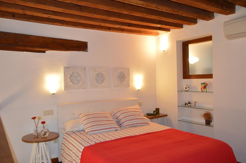 Apartamentos Nuncio Viejo Toledo Camera foto