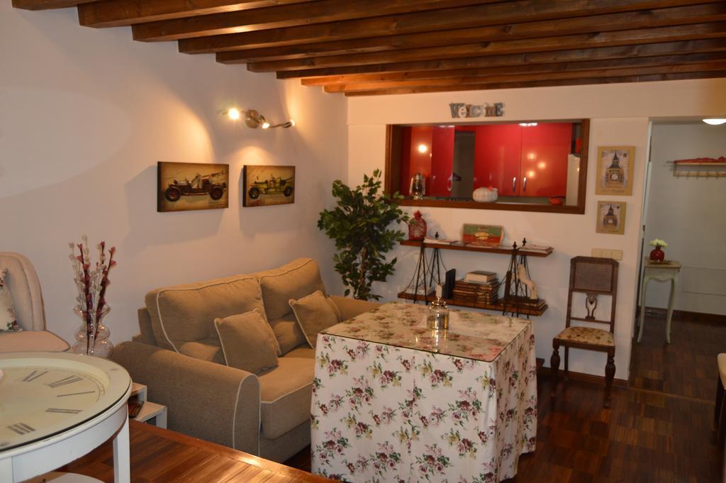 Apartamentos Nuncio Viejo Toledo Esterno foto